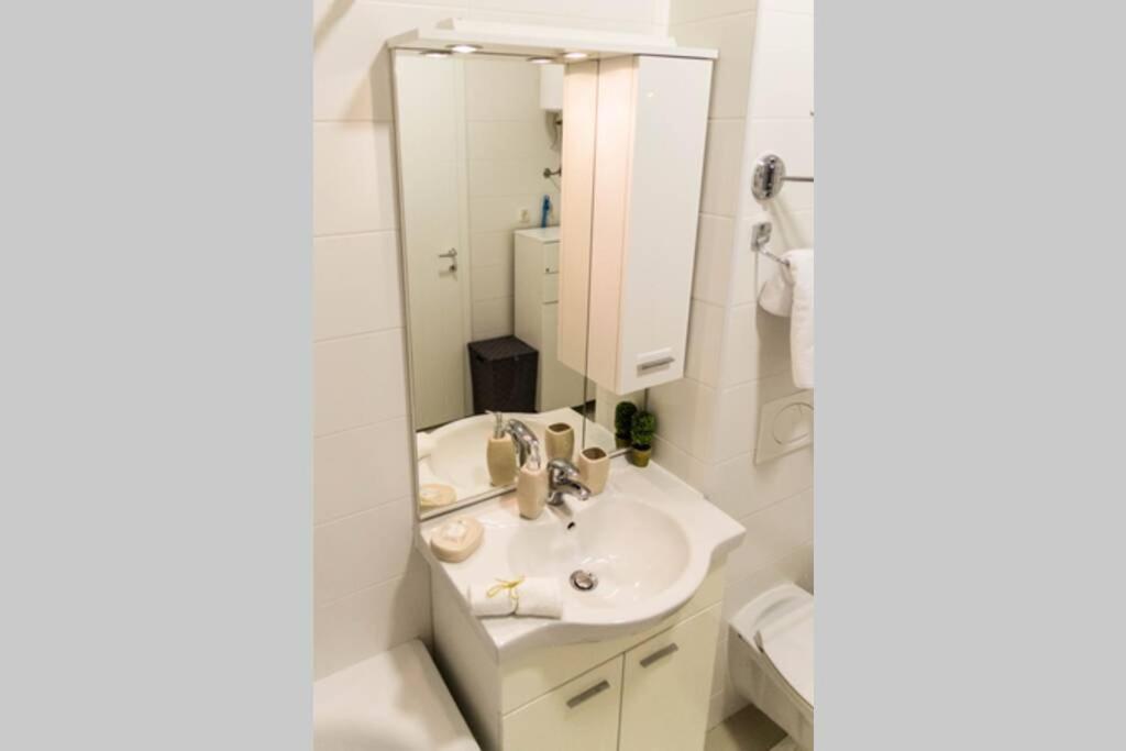 Fantasy Apartment توزلا المظهر الخارجي الصورة